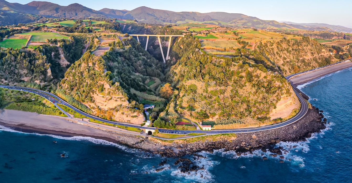 Horizon and RiverRock have acquired an 89.2% stake in Euroscut Azores, a Portuguese shadow toll road in the Azores